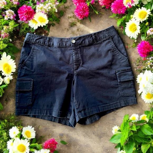 Dockers Black Twill Cargo Shorts - Picture 10 of 13